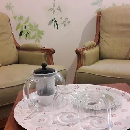 La Tomis Bed & Breakfast
