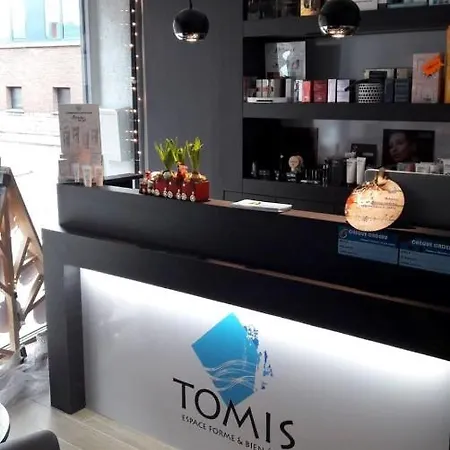 La Tomis 3*